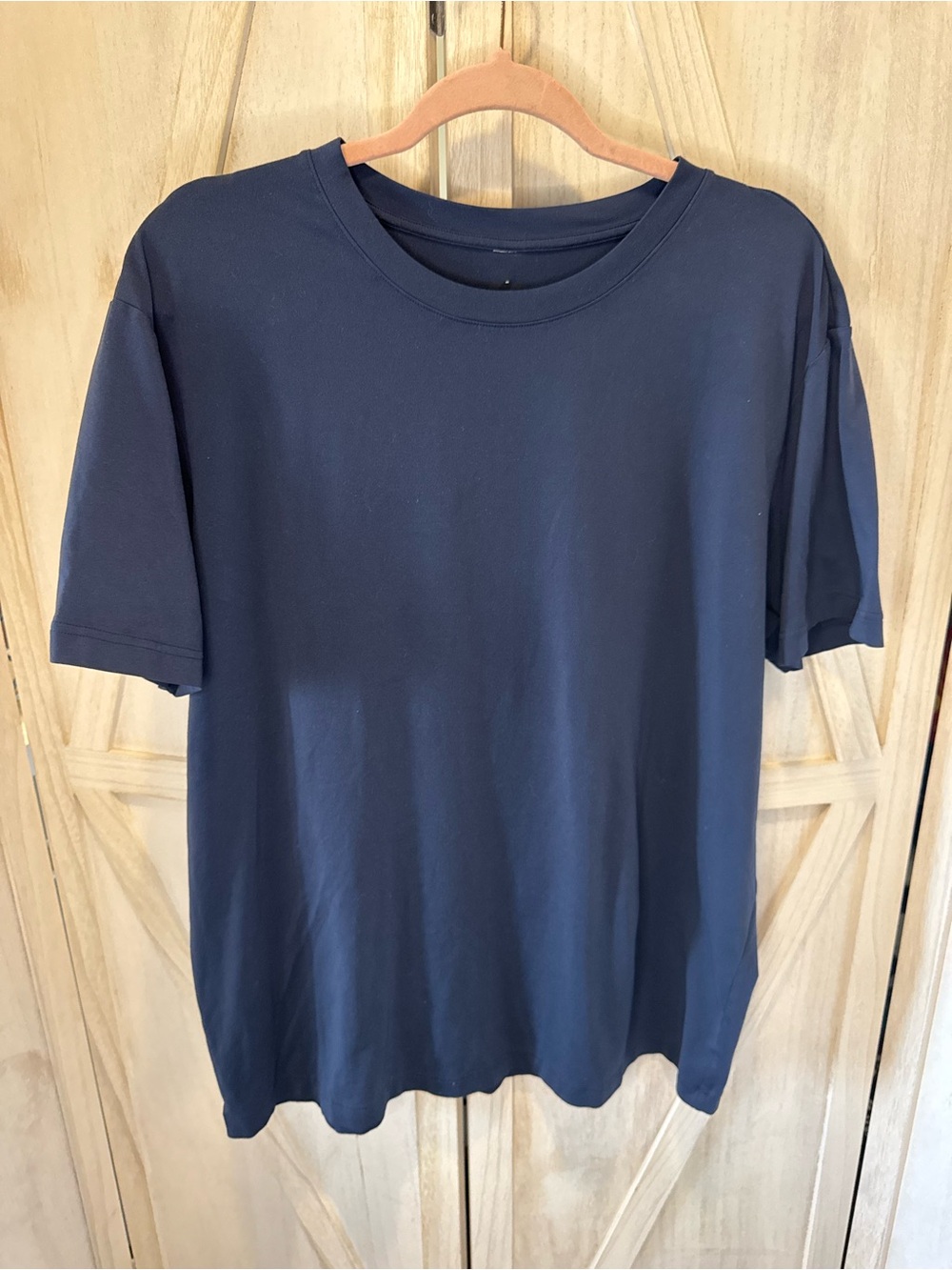 Men’s Alo conquer reform basic navy blue basic comfort shirt sleeve T-shirt